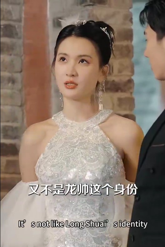 杨三吉新剧：我倒要看看，谁敢动我沈倾城的男人！#MiniDrama #精彩大陆短剧 #战神 #逆袭 #霸总 #美女